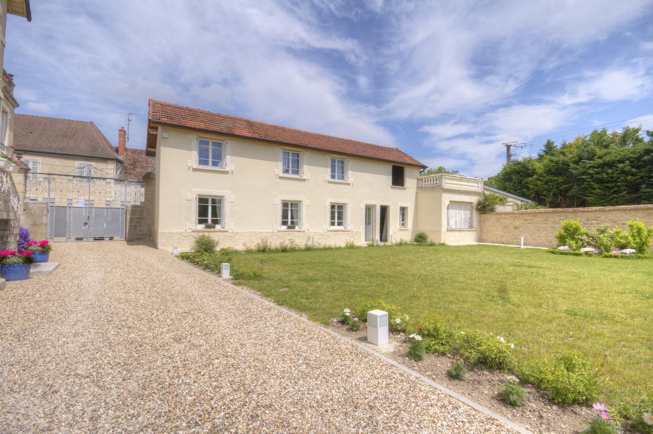 Vila L'Escale De Jules Et Lily Bligny-les-Beaune Exteriér fotografie